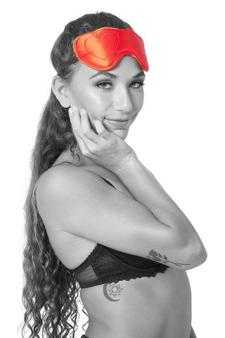 Maska na oczy czerwona SPORTSHEETS SM AMOR BLINDFOLD