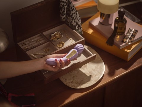 Podwójny wibrator różdżka sterowany aplikacją Switch Soft Pink Lelo Lelo